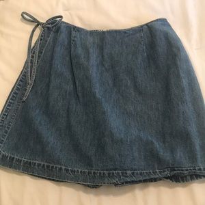 Jean Skort size 10